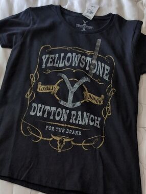 Yellowstone Dutton Ranch Kids' Black Graphic Tee